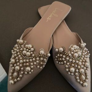 Pearly flats